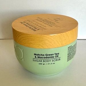 Ciroa Matcha Green Tea & Macadamia Oil Sugar Body Scrub Brighten Restore 21.2 Oz